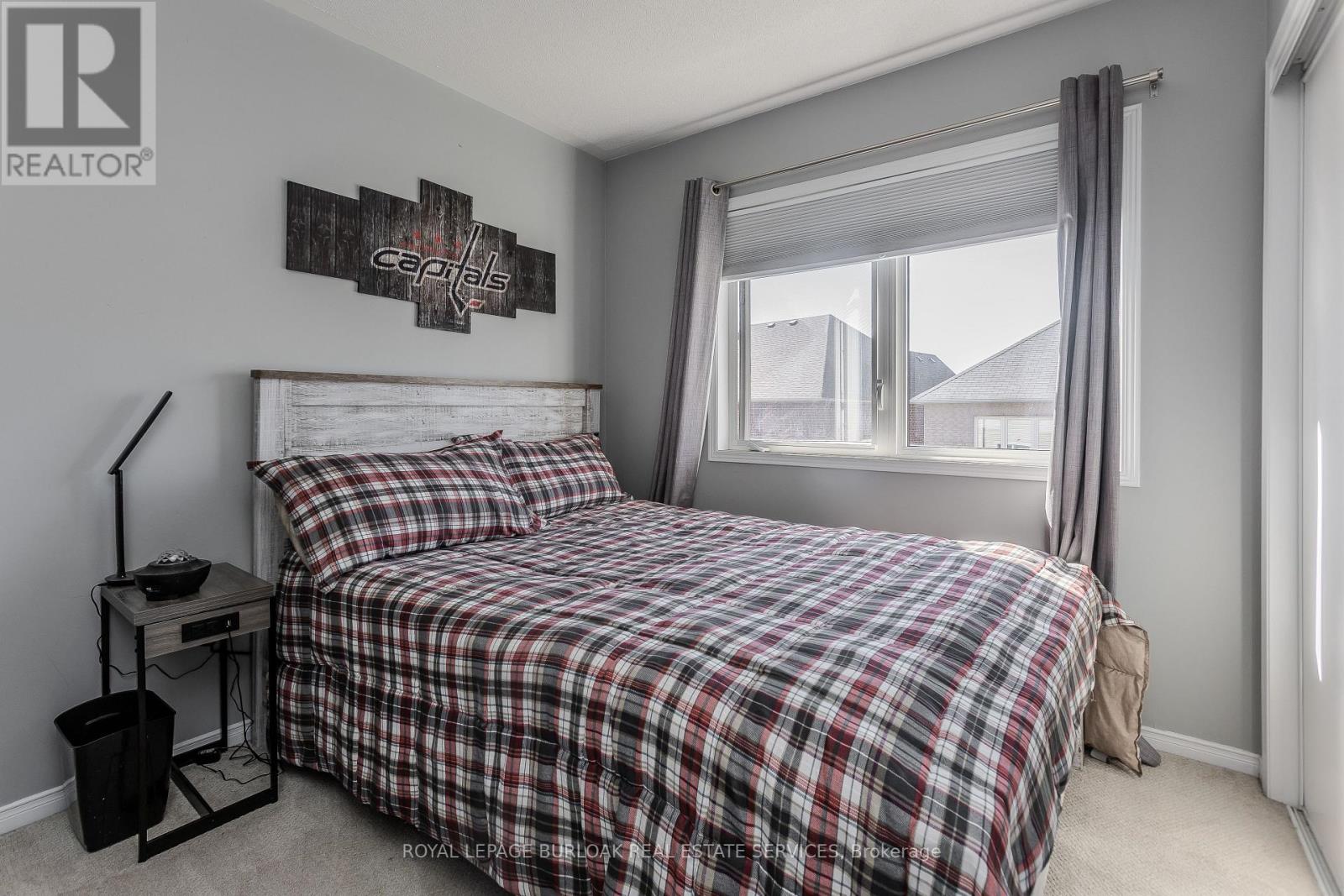 3356 Mikalda Road, Burlington, Ontario  L7M 0K9 - Photo 23 - W12452362