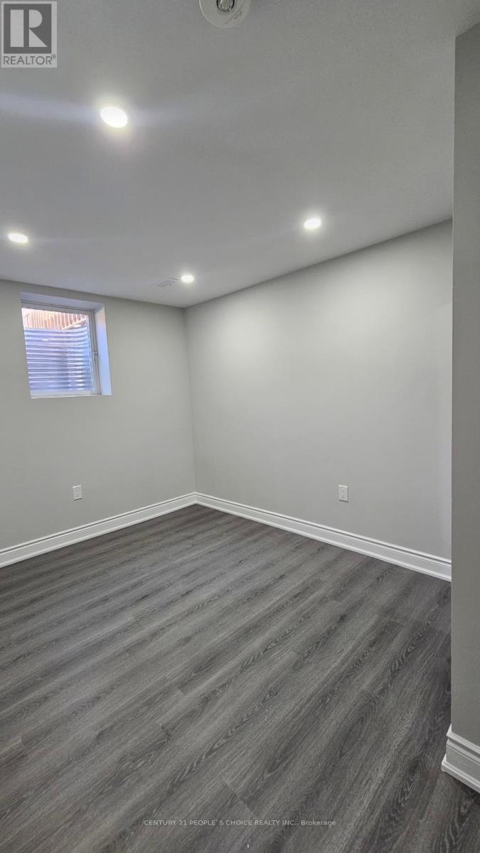 Bsmt - 37 Quinton Ridge, Brampton, Ontario  L6Y 6J4 - Photo 4 - W12452367