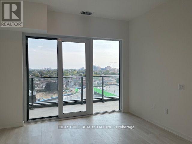802 - 1285 Dupont Street, Toronto, Ontario  M6H 0E3 - Photo 4 - W12452413