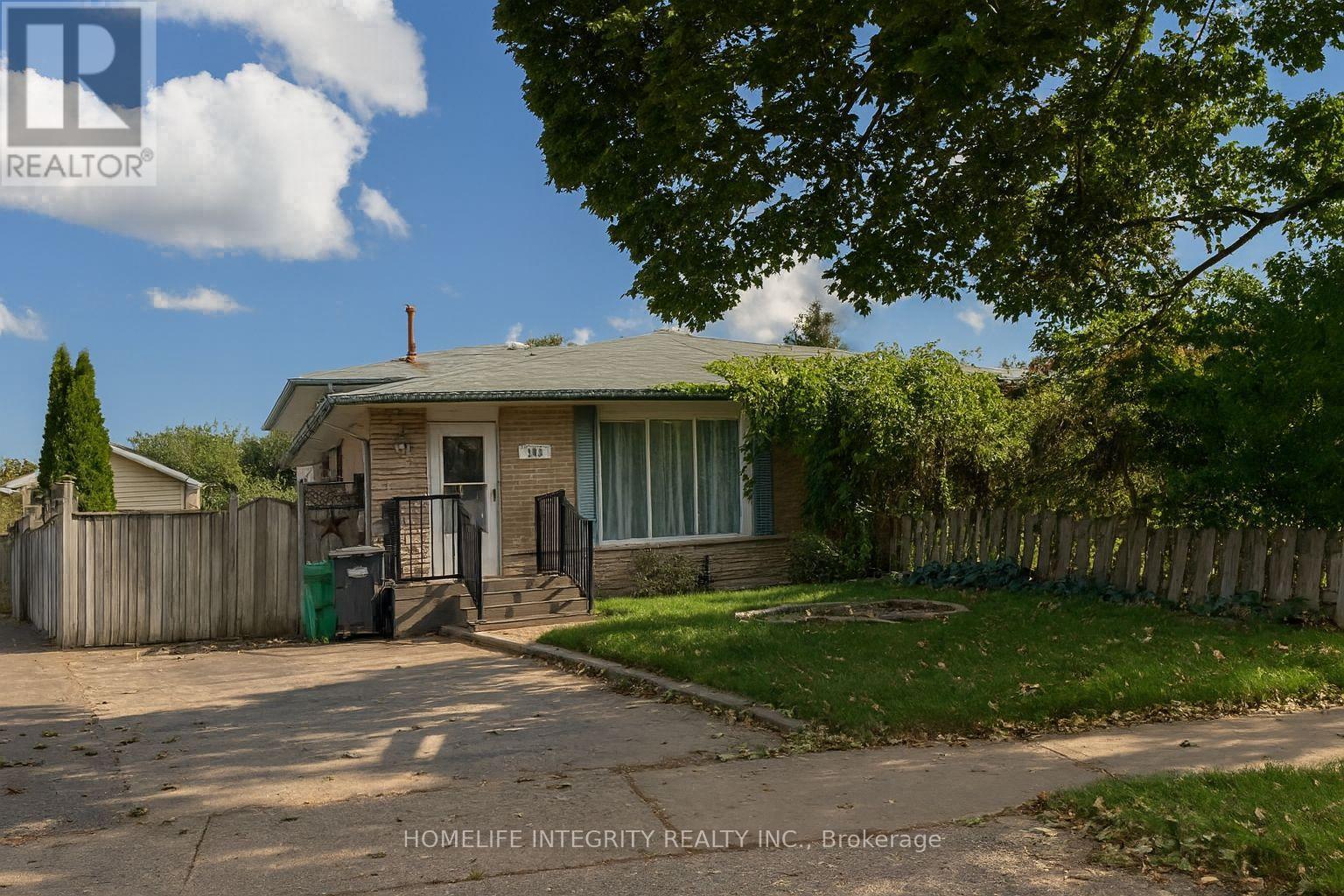 163 Archdekin Drive, Brampton, Ontario  L6V 1Y8 - Photo 1 - W12452426