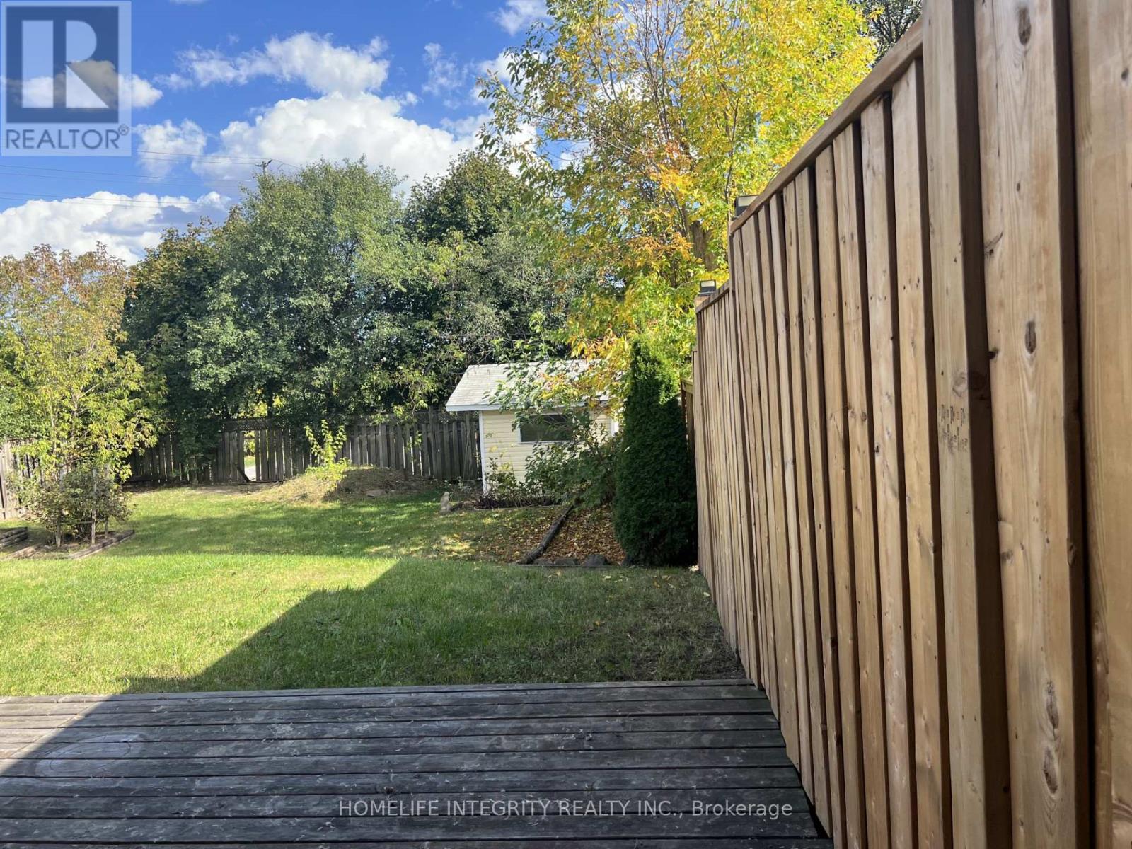 163 Archdekin Drive, Brampton, Ontario  L6V 1Y8 - Photo 4 - W12452426
