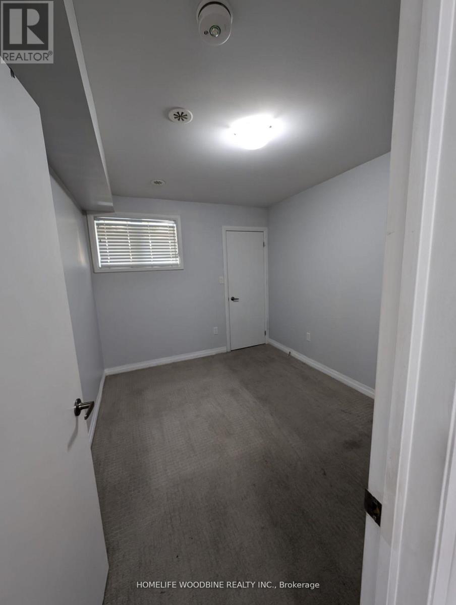 121 - 1145 Journeyman Lane, Mississauga, Ontario  L5J 0B5 - Photo 13 - W12452428
