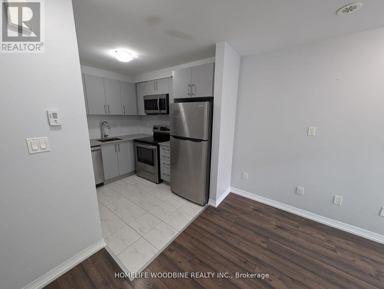 121 - 1145 Journeyman Lane, Mississauga, Ontario  L5J 0B5 - Photo 9 - W12452428