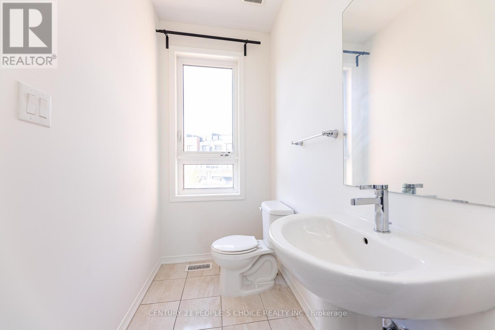 49 Woodstream Drive, Toronto, Ontario  M9W 6T4 - Photo 19 - W12440963