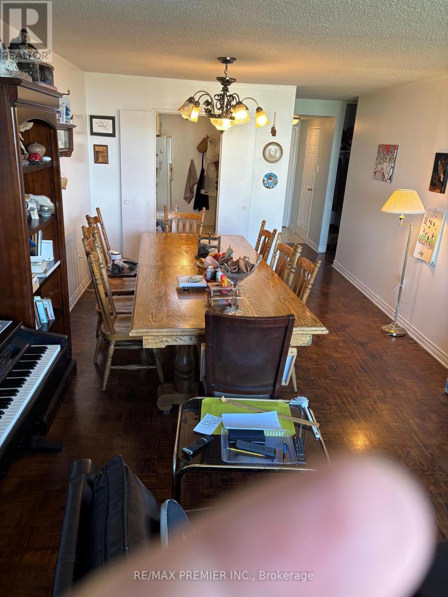 905 - 40 Panorama Court, Toronto, Ontario  M9V 4M1 - Photo 7 - W12450292