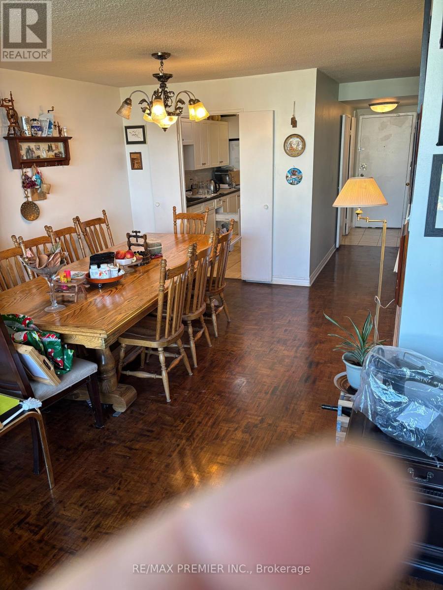 905 - 40 Panorama Court, Toronto, Ontario  M9V 4M1 - Photo 8 - W12450292