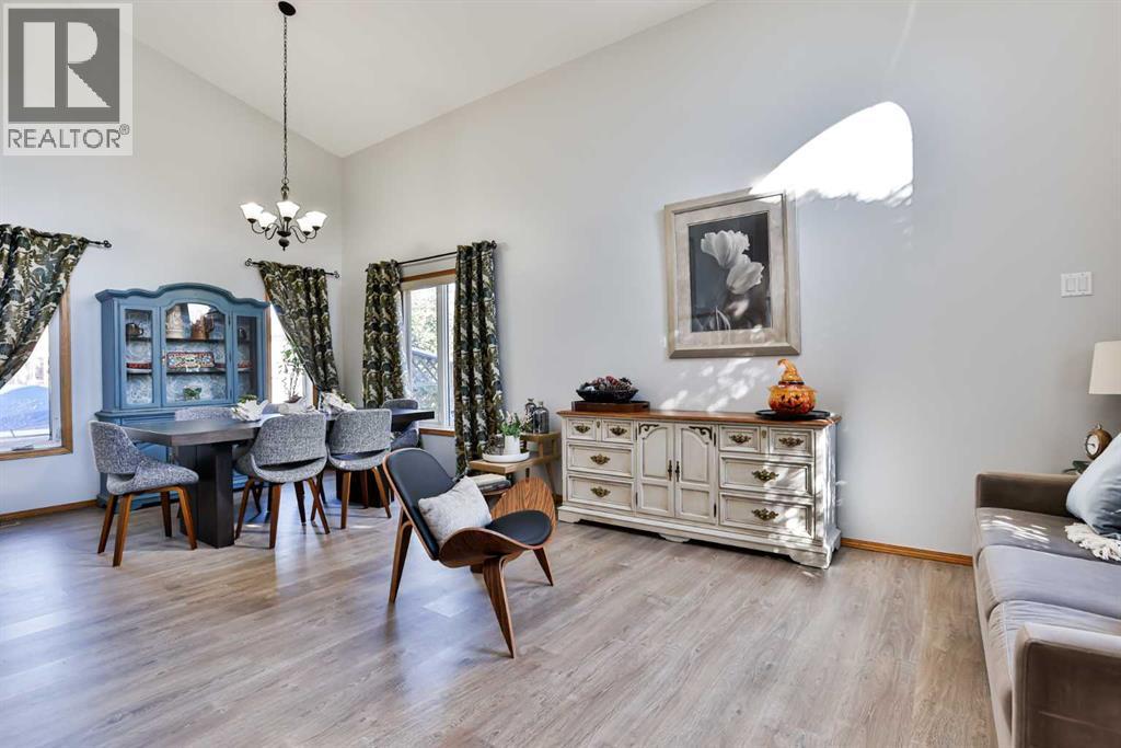 136 Cougar Road N, Lethbridge, Alberta  T1H 6P8 - Photo 4 - A2262490