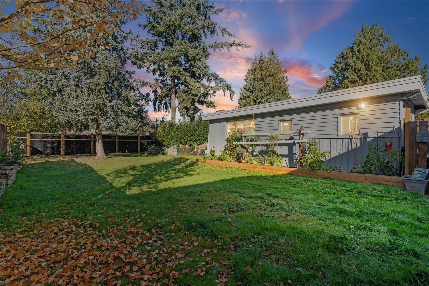 9395 CARLETON STREET, Chilliwack, British Columbia