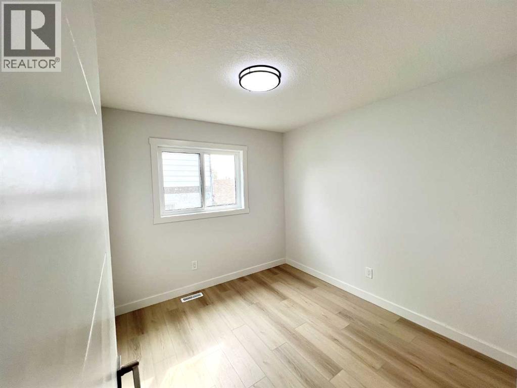 131 Whiteview Close Ne, Calgary, Alberta  T1Y 1R1 - Photo 12 - A2255442