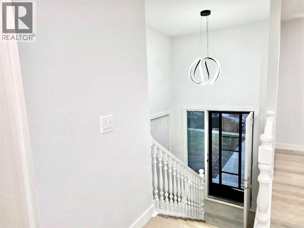 131 Whiteview Close Ne, Calgary, Alberta  T1Y 1R1 - Photo 4 - A2255442