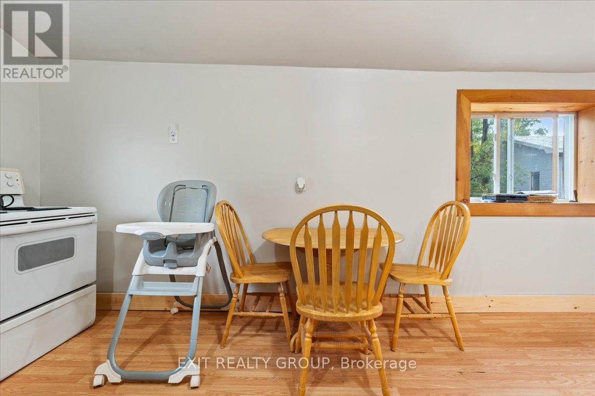 52 County Road 15, Prince Edward County (Sophiasburg Ward), Ontario  K0K 1W0 - Photo 13 - X12452511