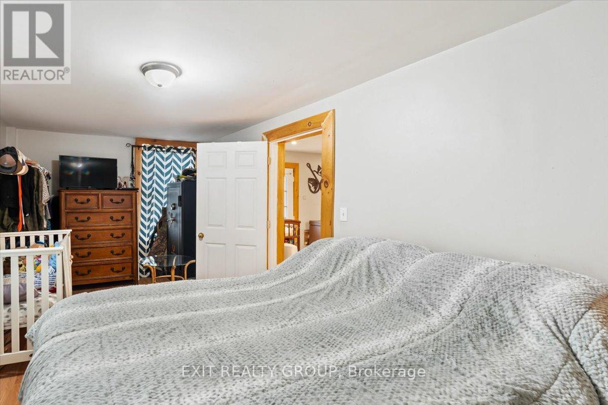 52 County Road 15, Prince Edward County (Sophiasburg Ward), Ontario  K0K 1W0 - Photo 14 - X12452511