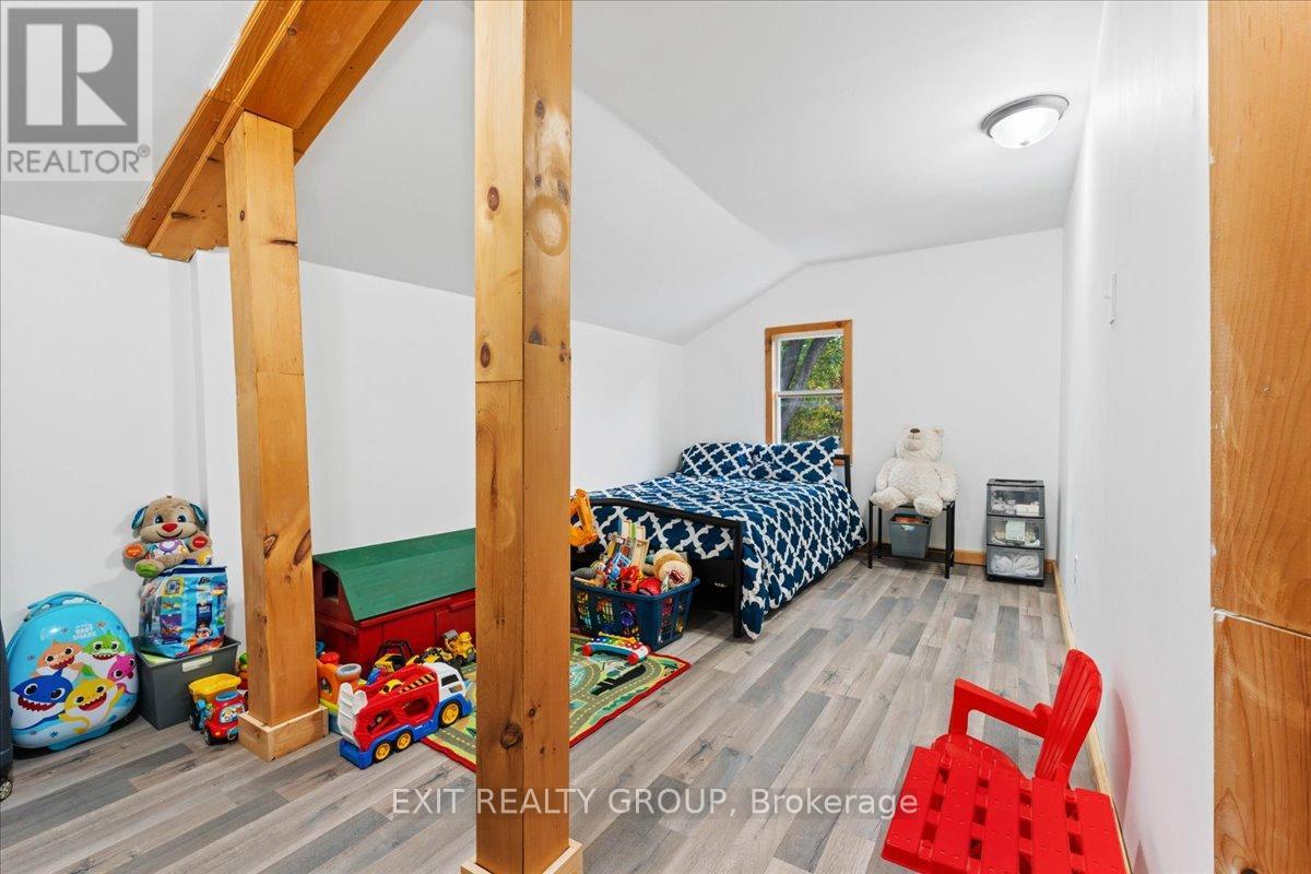 52 County Road 15, Prince Edward County (Sophiasburg Ward), Ontario  K0K 1W0 - Photo 18 - X12452511