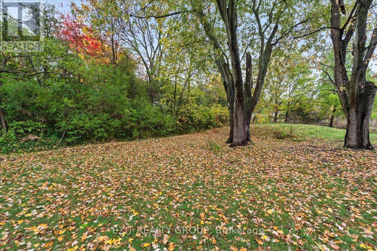 52 County Road 15, Prince Edward County (Sophiasburg Ward), Ontario  K0K 1W0 - Photo 24 - X12452511