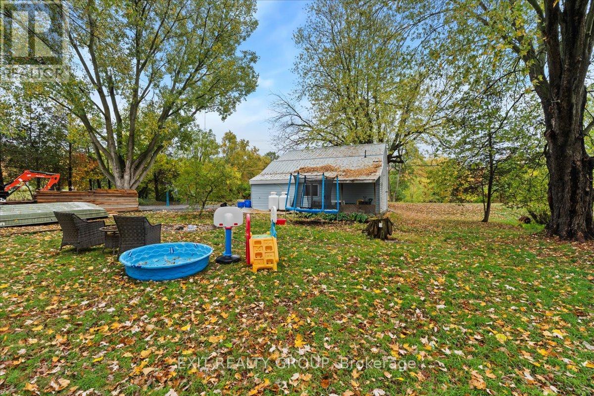 52 County Road 15, Prince Edward County (Sophiasburg Ward), Ontario  K0K 1W0 - Photo 25 - X12452511