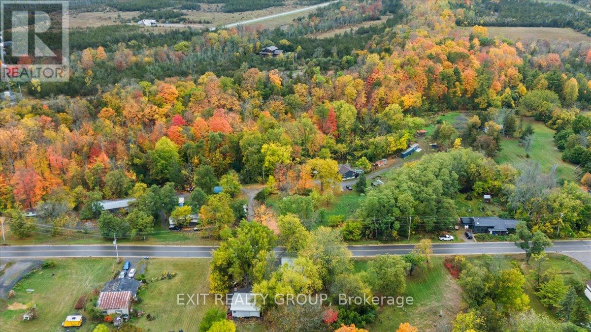 52 County Road 15, Prince Edward County (Sophiasburg Ward), Ontario  K0K 1W0 - Photo 31 - X12452511