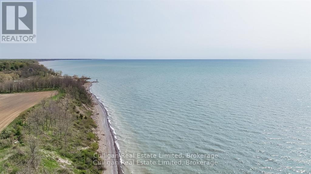 Unit 2 Bluffs Road, West Elgin, Ontario  N0L 2C0 - Photo 5 - X12452464