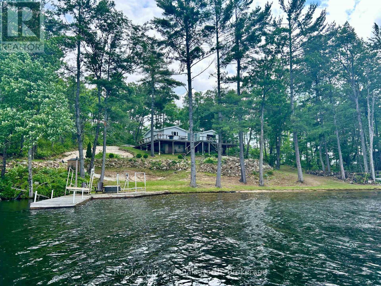385 Island 38, Havelock-Belmont-Methuen, Ontario  K0L 2H0 - Photo 28 - X12452470