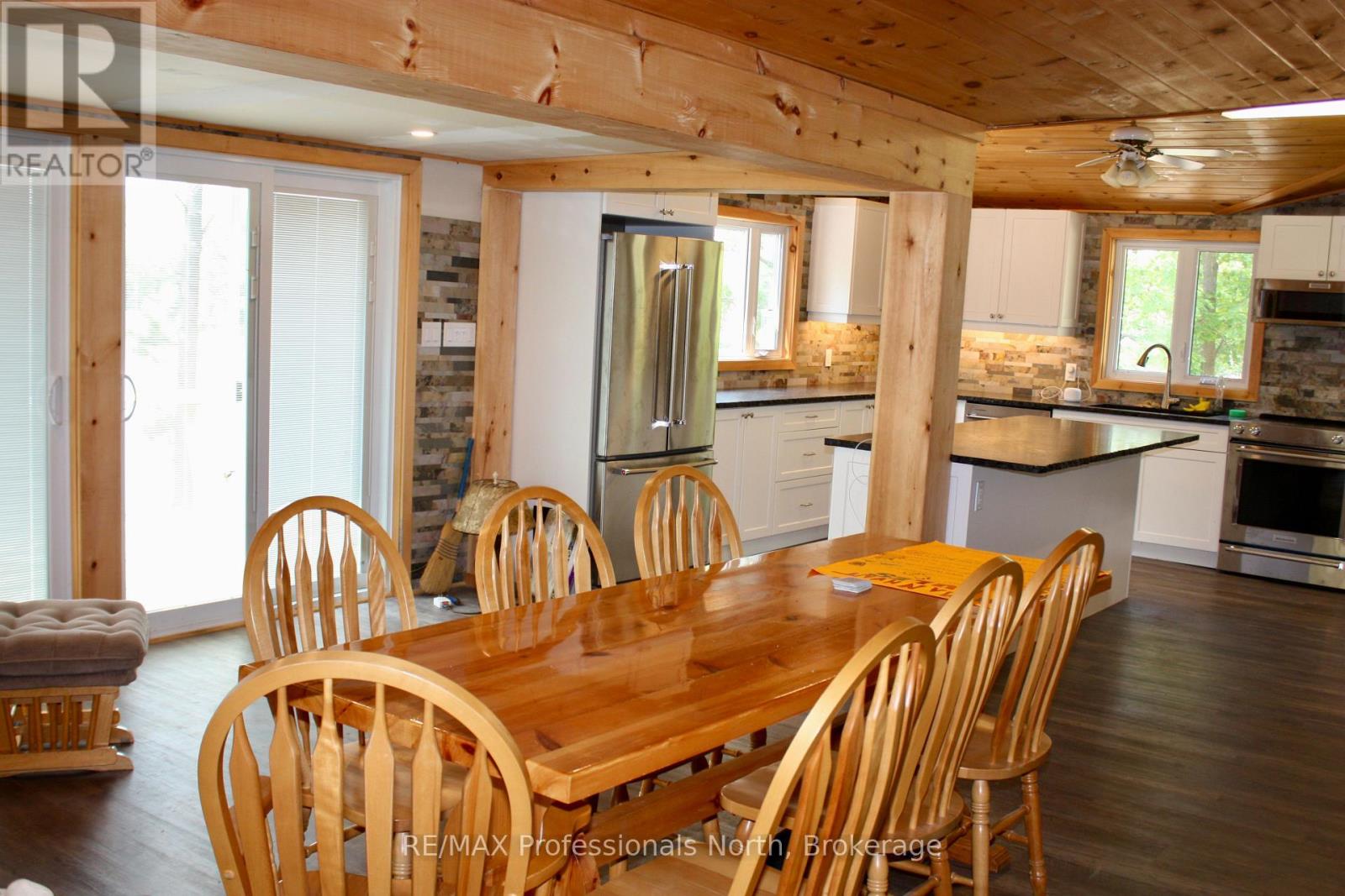 385 Island 38, Havelock-Belmont-Methuen, Ontario  K0L 2H0 - Photo 6 - X12452470