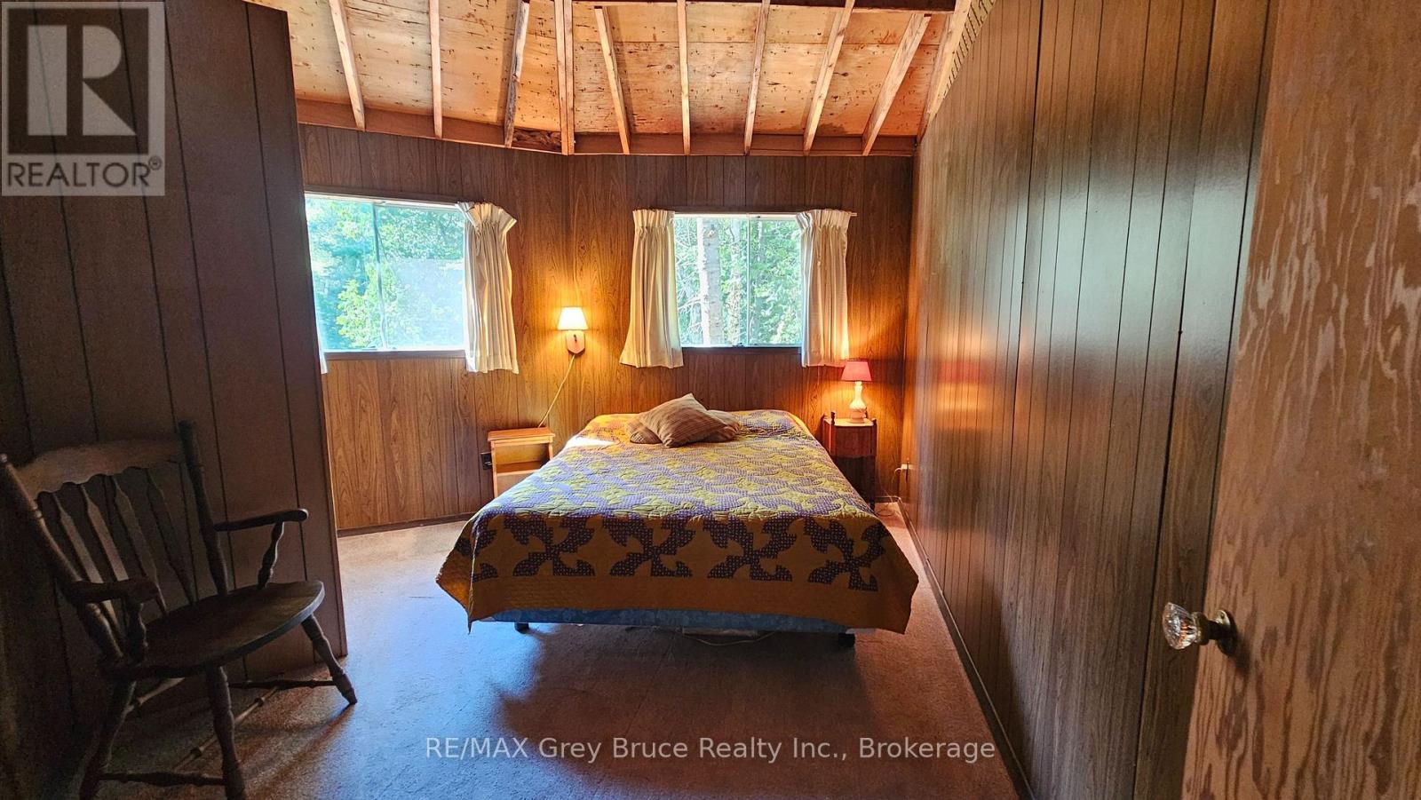 8 Carter Road, Northern Bruce Peninsula, Ontario  N0H 1W0 - Photo 13 - X12452562