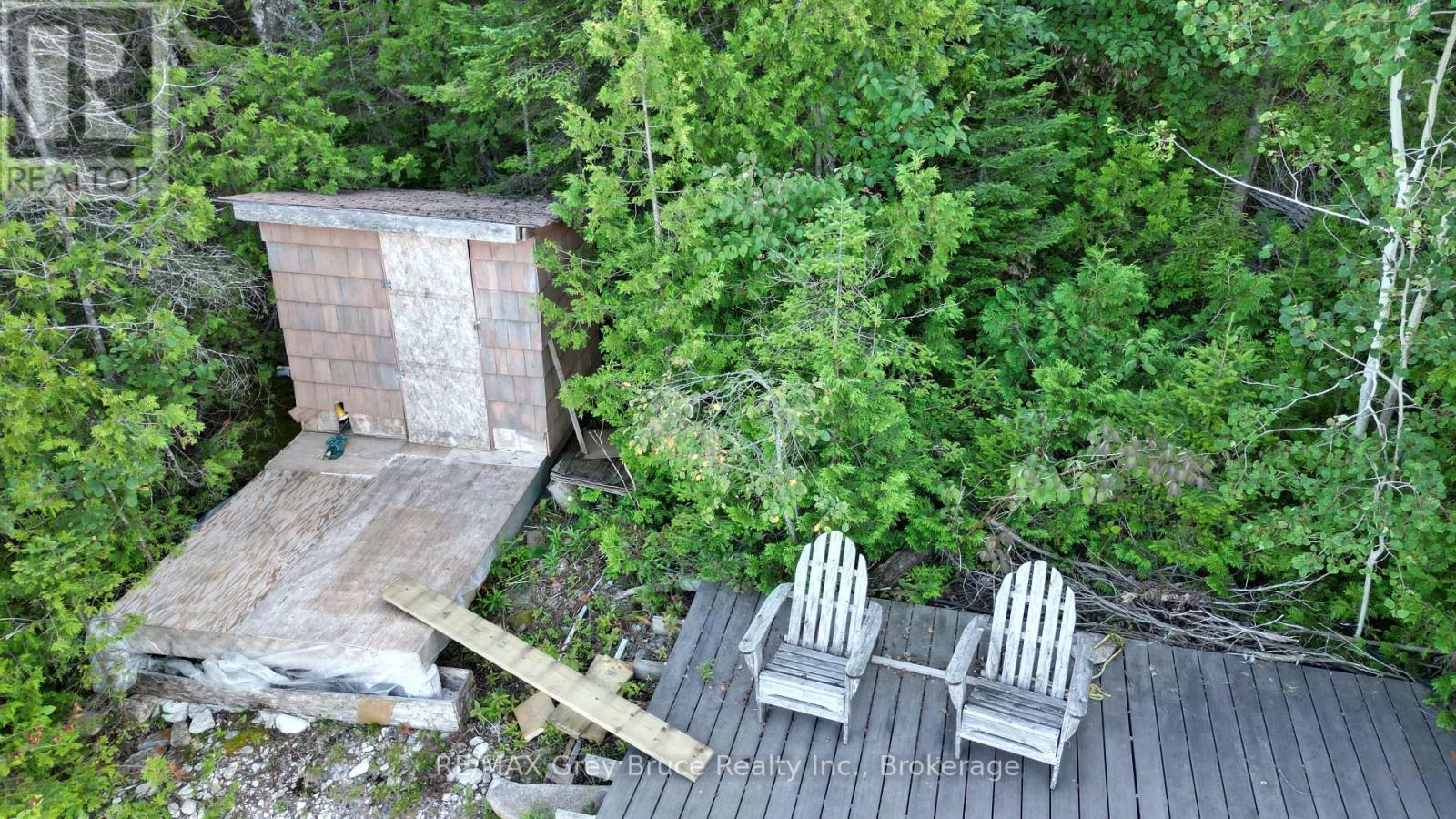 8 Carter Road, Northern Bruce Peninsula, Ontario  N0H 1W0 - Photo 35 - X12452562