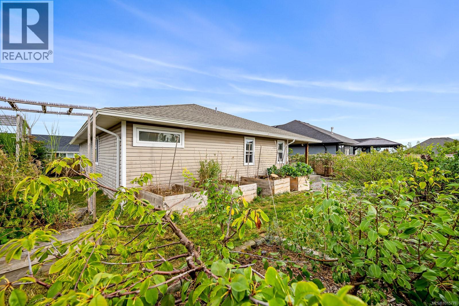 279 Michigan Dr, Campbell River, British Columbia