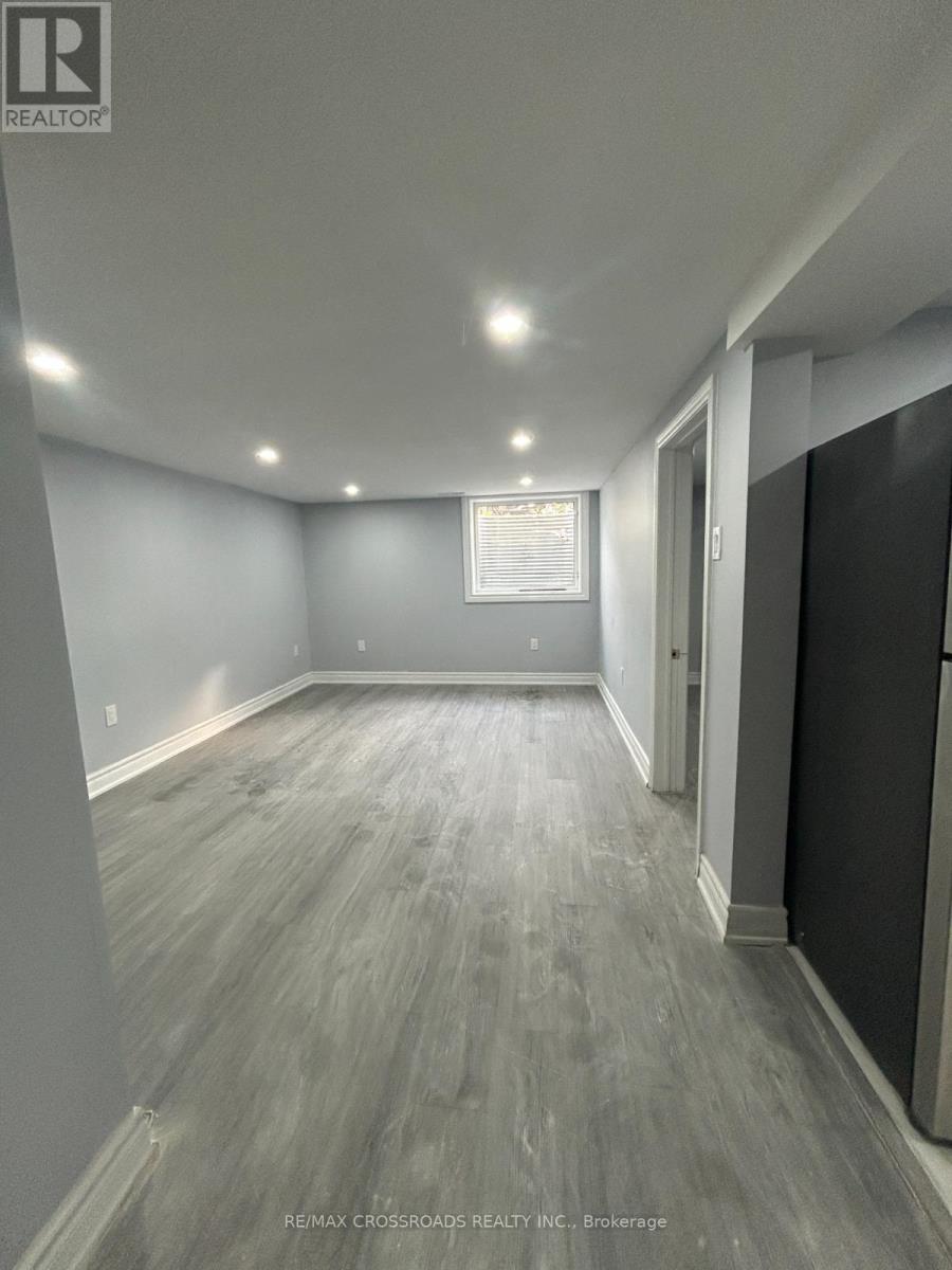 Bsmt - 185 Appalachian Crescent, Kitchener, Ontario  N2E 1A3 - Photo 1 - X12452379