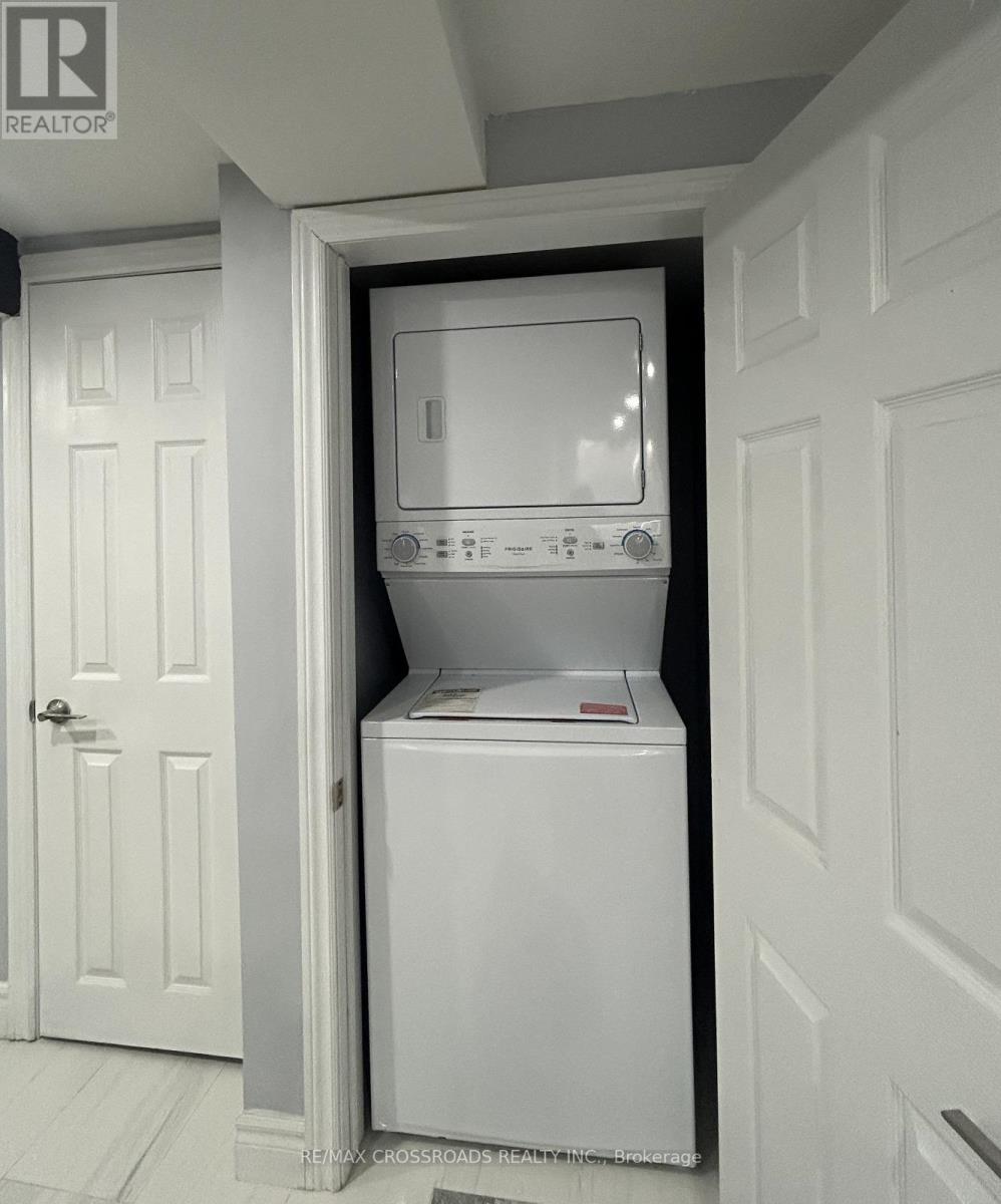 Bsmt - 185 Appalachian Crescent, Kitchener, Ontario  N2E 1A3 - Photo 3 - X12452379