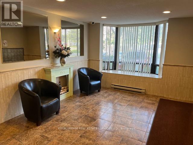 704 - 75 Huxley Street, London South, Ontario  N6J 4W7 - Photo 2 - X12452389