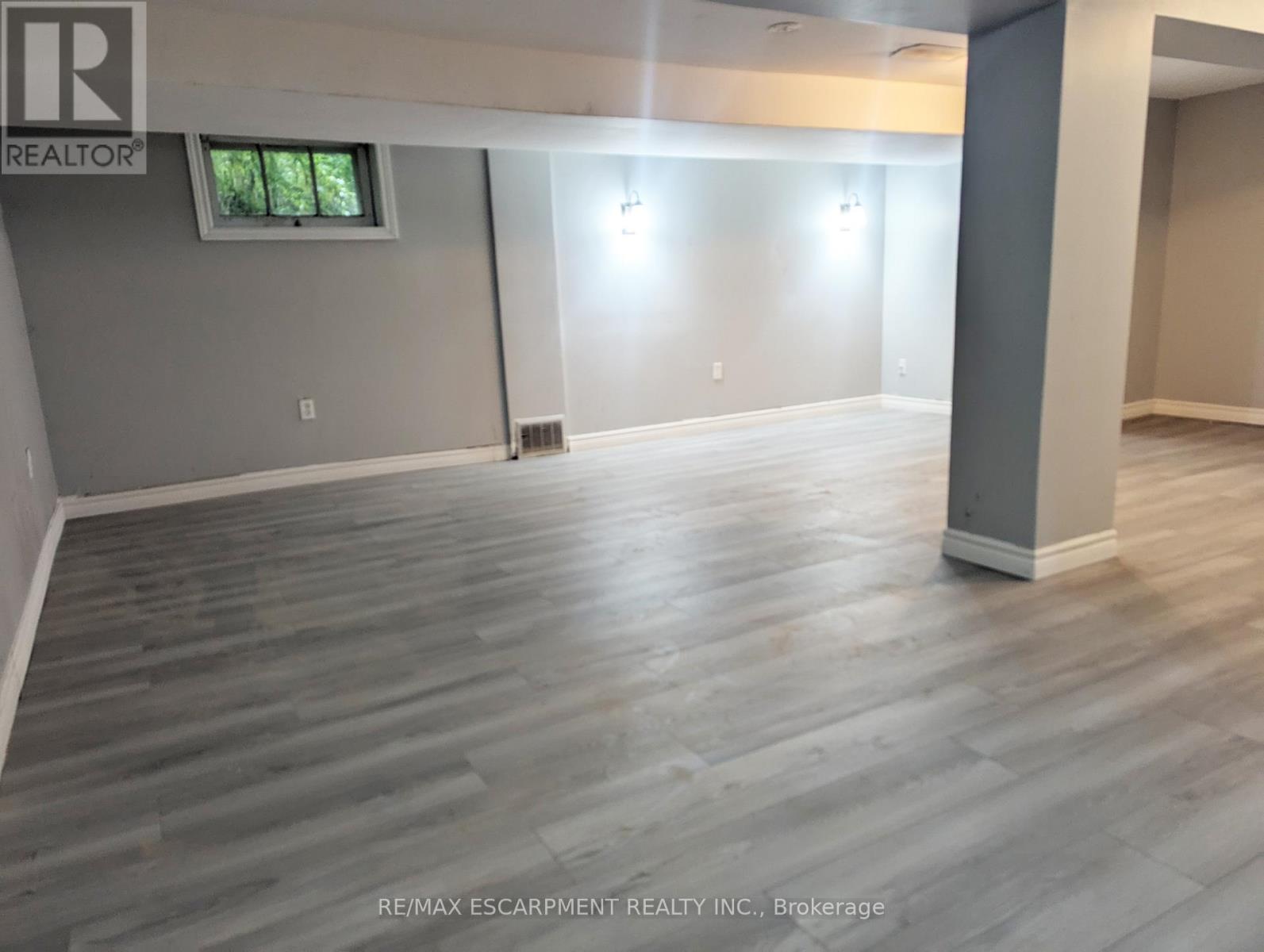 82 East 38th Street, Hamilton, Ontario  L8V 4E5 - Photo 26 - X12452417