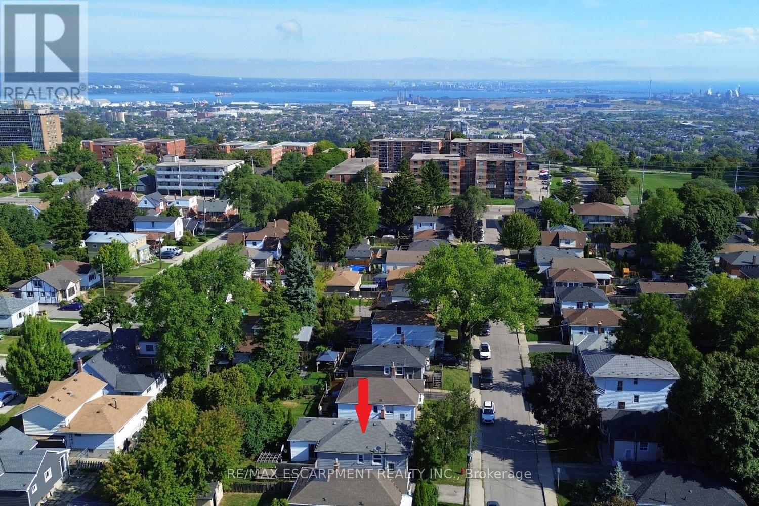 82 East 38th Street, Hamilton, Ontario  L8V 4E5 - Photo 33 - X12452417