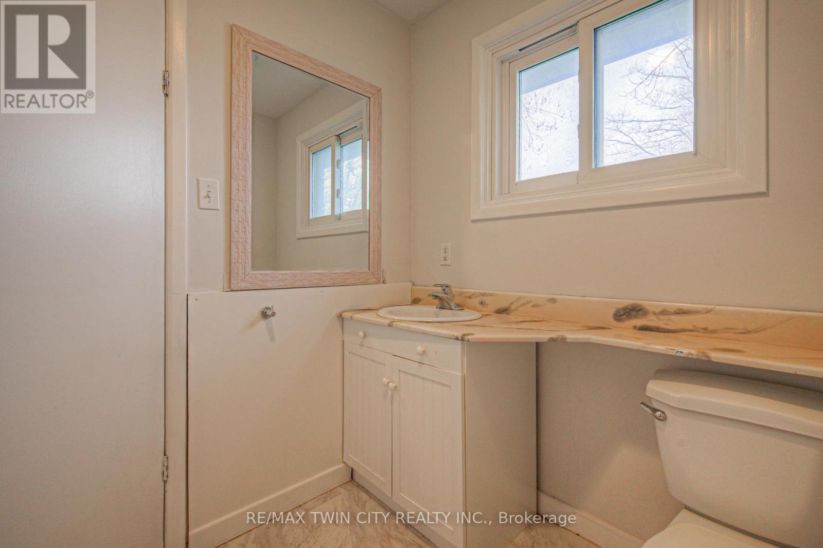 2300 Fountain Street N, Cambridge, Ontario  N3H 4R7 - Photo 14 - X12452429