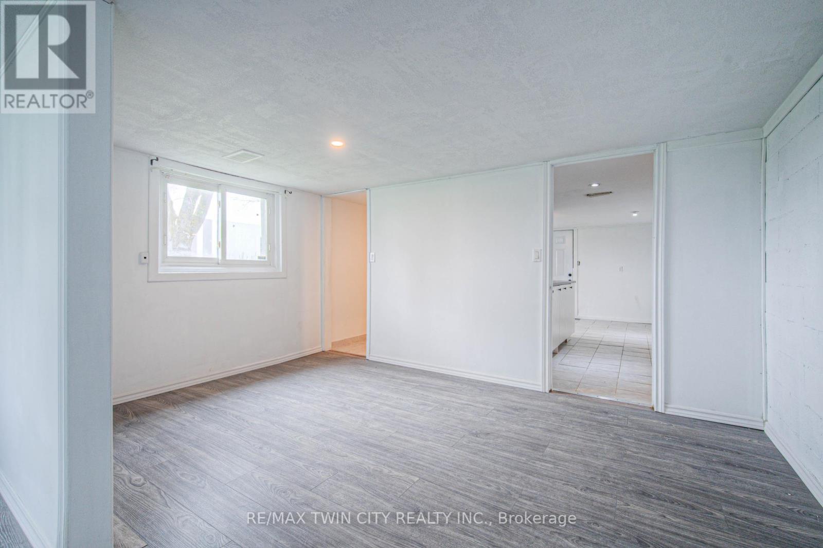 2300 Fountain Street N, Cambridge, Ontario  N3H 4R7 - Photo 24 - X12452429