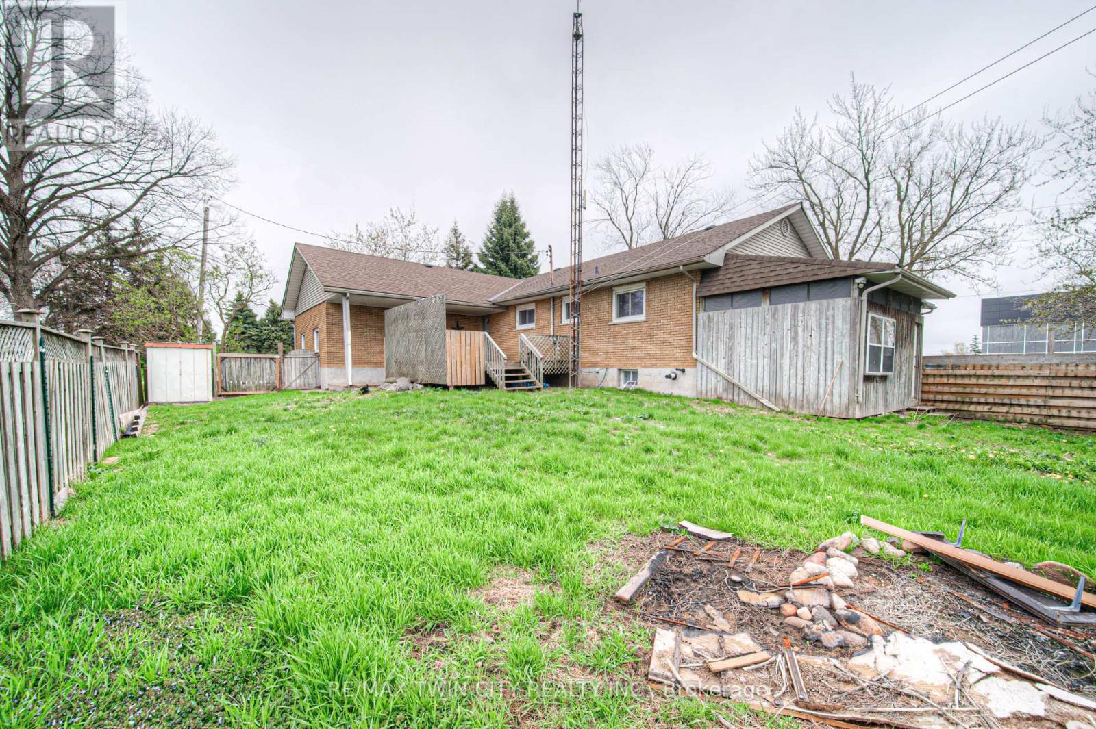 2300 Fountain Street N, Cambridge, Ontario  N3H 4R7 - Photo 30 - X12452429
