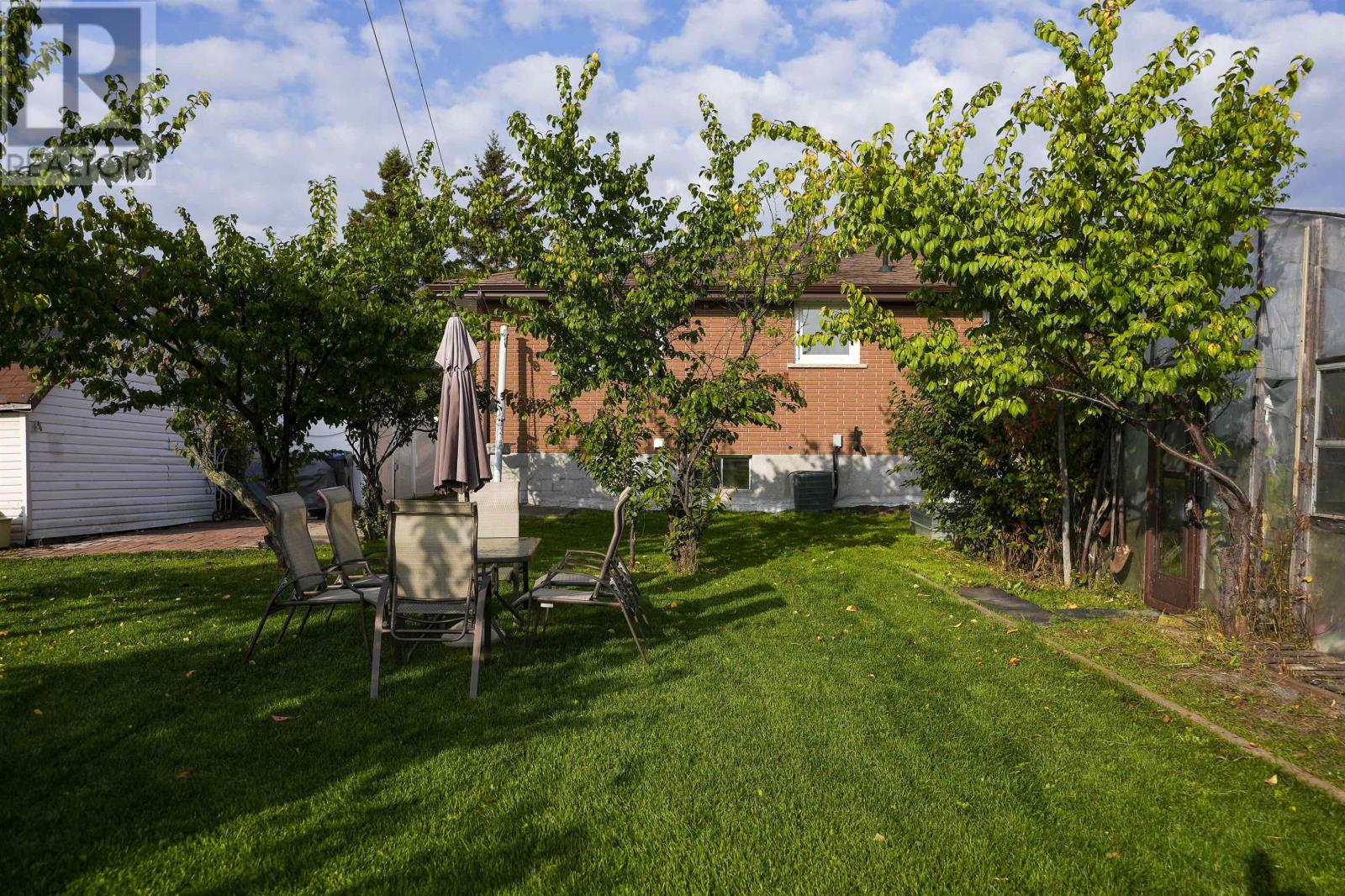 327 Ontario St, Thunder Bay, Ontario  P7B 3G9 - Photo 27 - TB253067