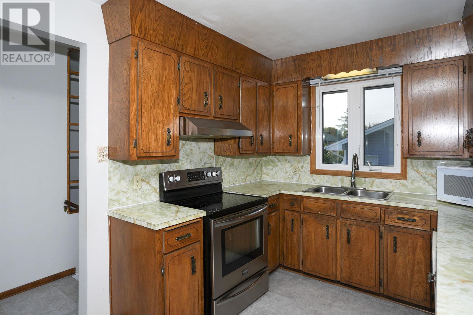 327 Ontario St, Thunder Bay, Ontario  P7B 3G9 - Photo 6 - TB253067