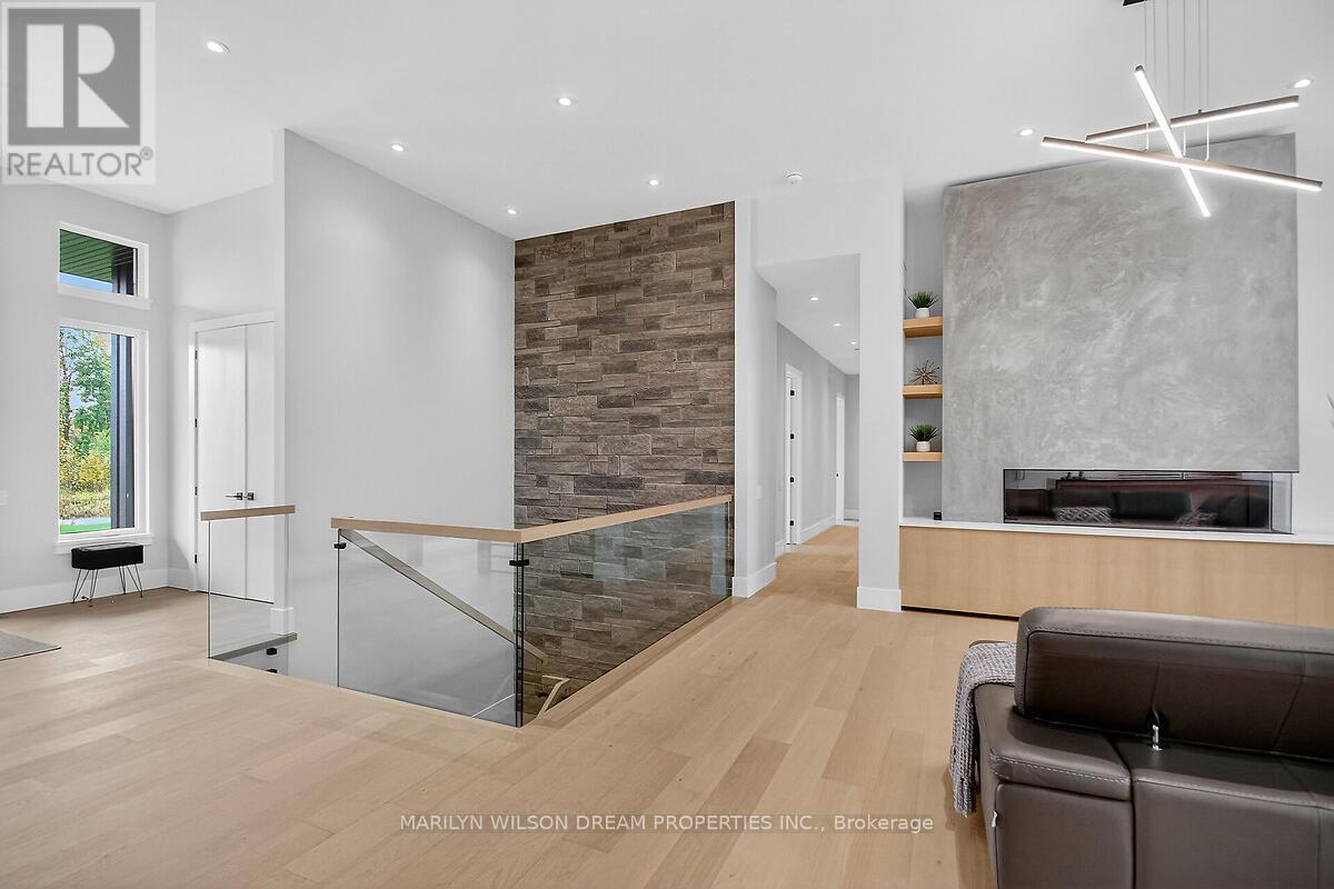 1070 Green Jacket Crescent, Ottawa, Ontario  K4P 0G6 - Photo 23 - X12452490