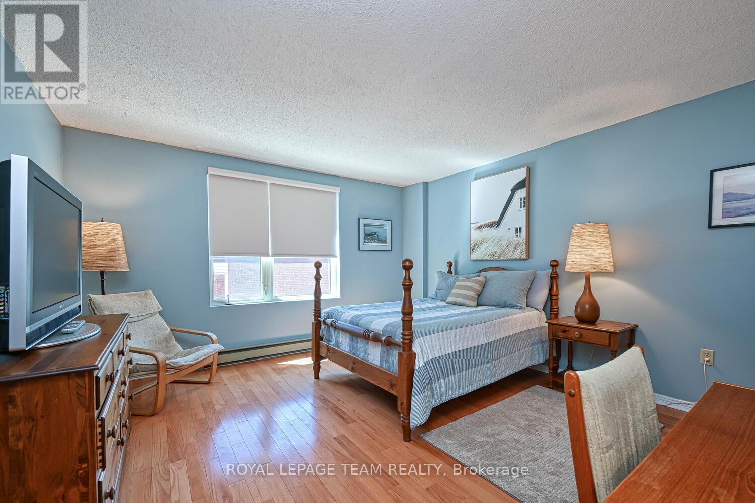 403 - 800 Mckellar Avenue, Ottawa, Ontario  K2A 2X5 - Photo 14 - X12452496