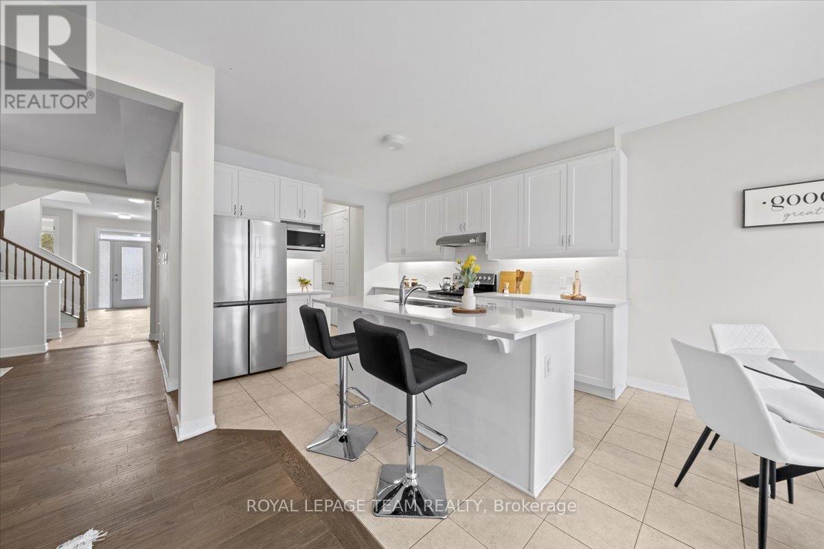 331 Crossway Terrace, Ottawa, Ontario  K2S 2Z3 - Photo 12 - X12452505