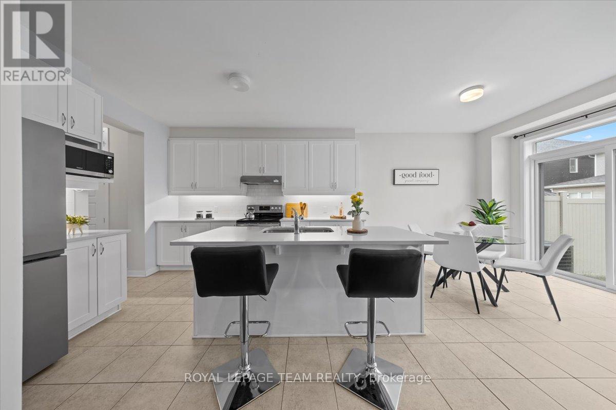 331 Crossway Terrace, Ottawa, Ontario  K2S 2Z3 - Photo 13 - X12452505