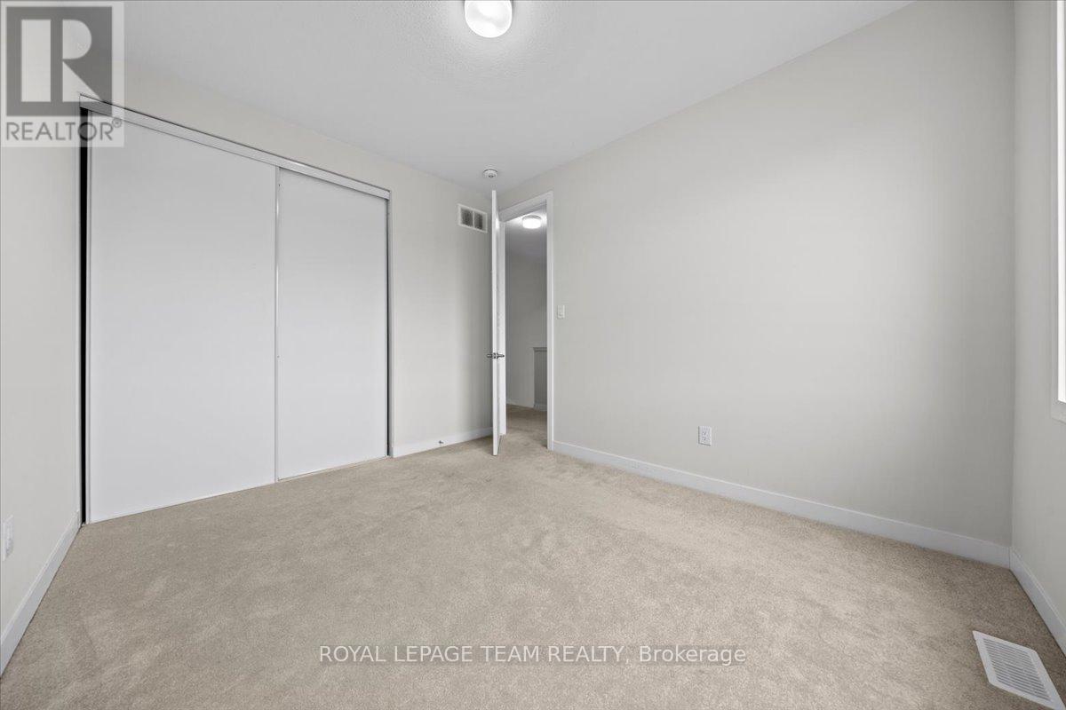 331 Crossway Terrace, Ottawa, Ontario  K2S 2Z3 - Photo 31 - X12452505