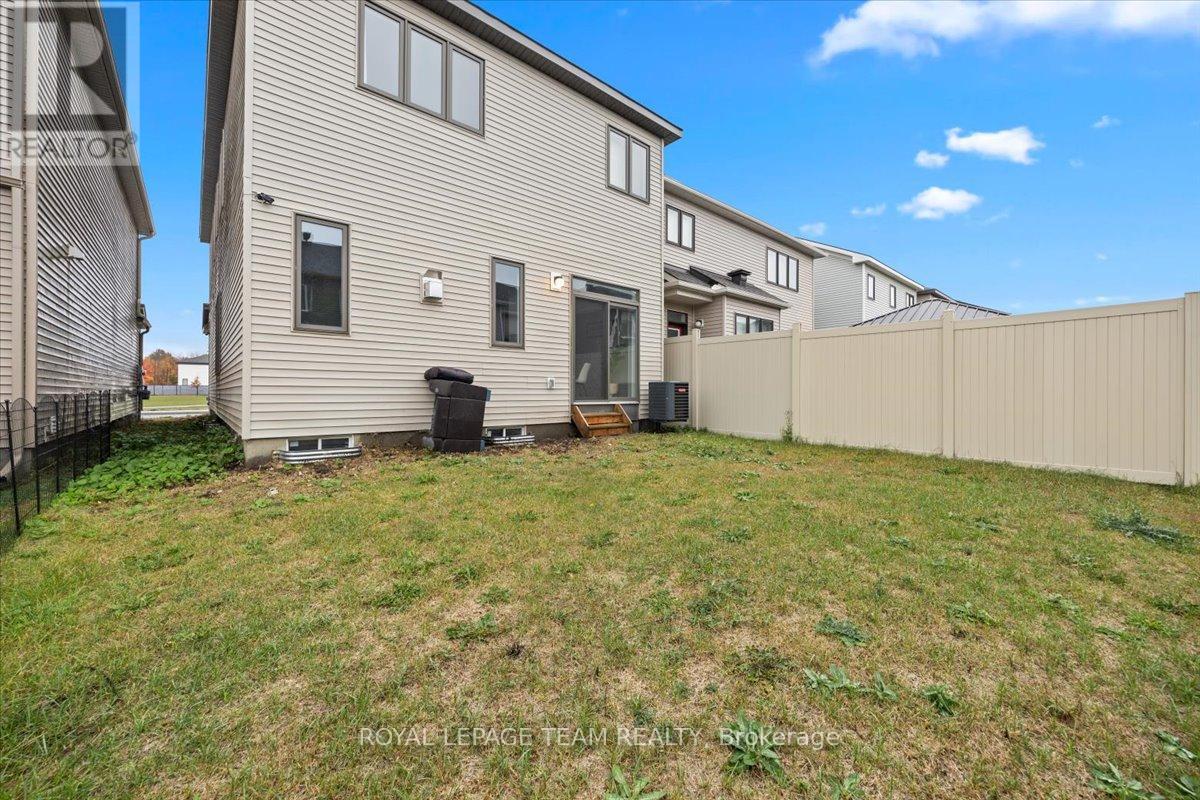 331 Crossway Terrace, Ottawa, Ontario  K2S 2Z3 - Photo 36 - X12452505
