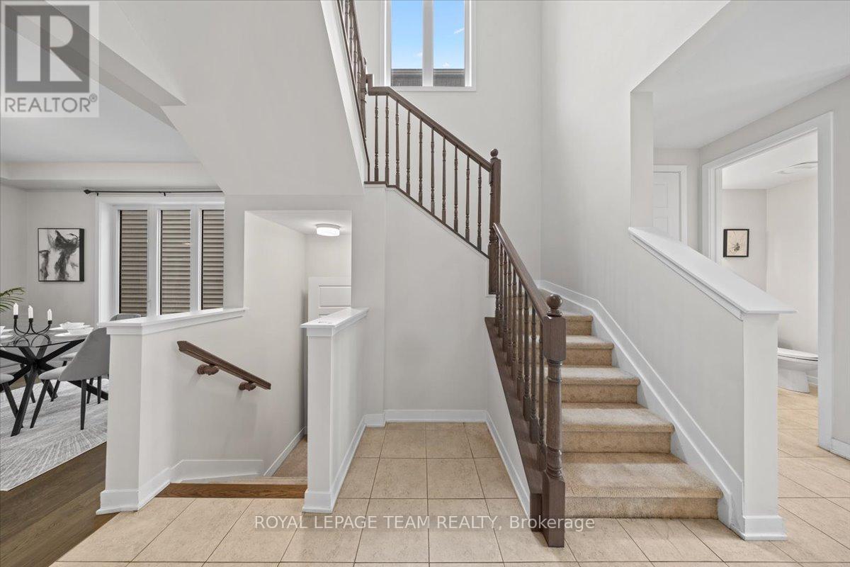 331 Crossway Terrace, Ottawa, Ontario  K2S 2Z3 - Photo 5 - X12452505