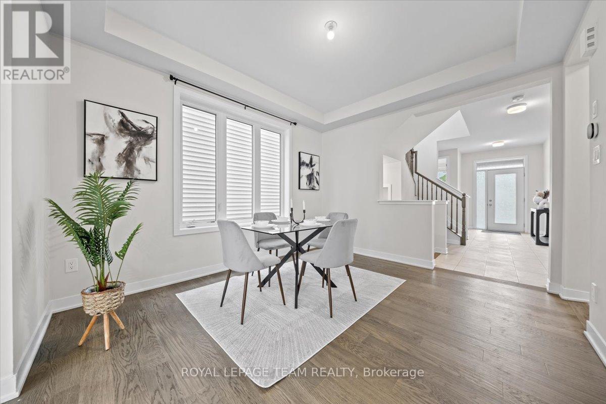 331 Crossway Terrace, Ottawa, Ontario  K2S 2Z3 - Photo 8 - X12452505