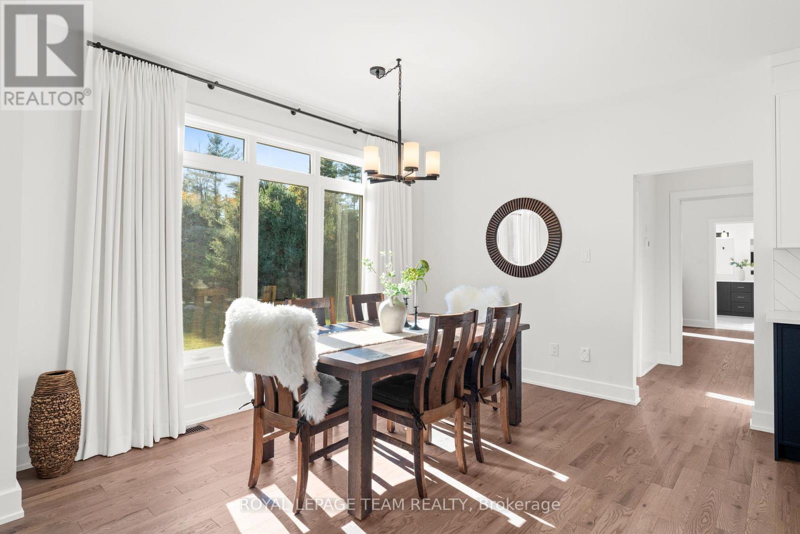 143 Raymond Luhta Crescent, Mcnab/braeside, Ontario  K7S 3G8 - Photo 14 - X12452522