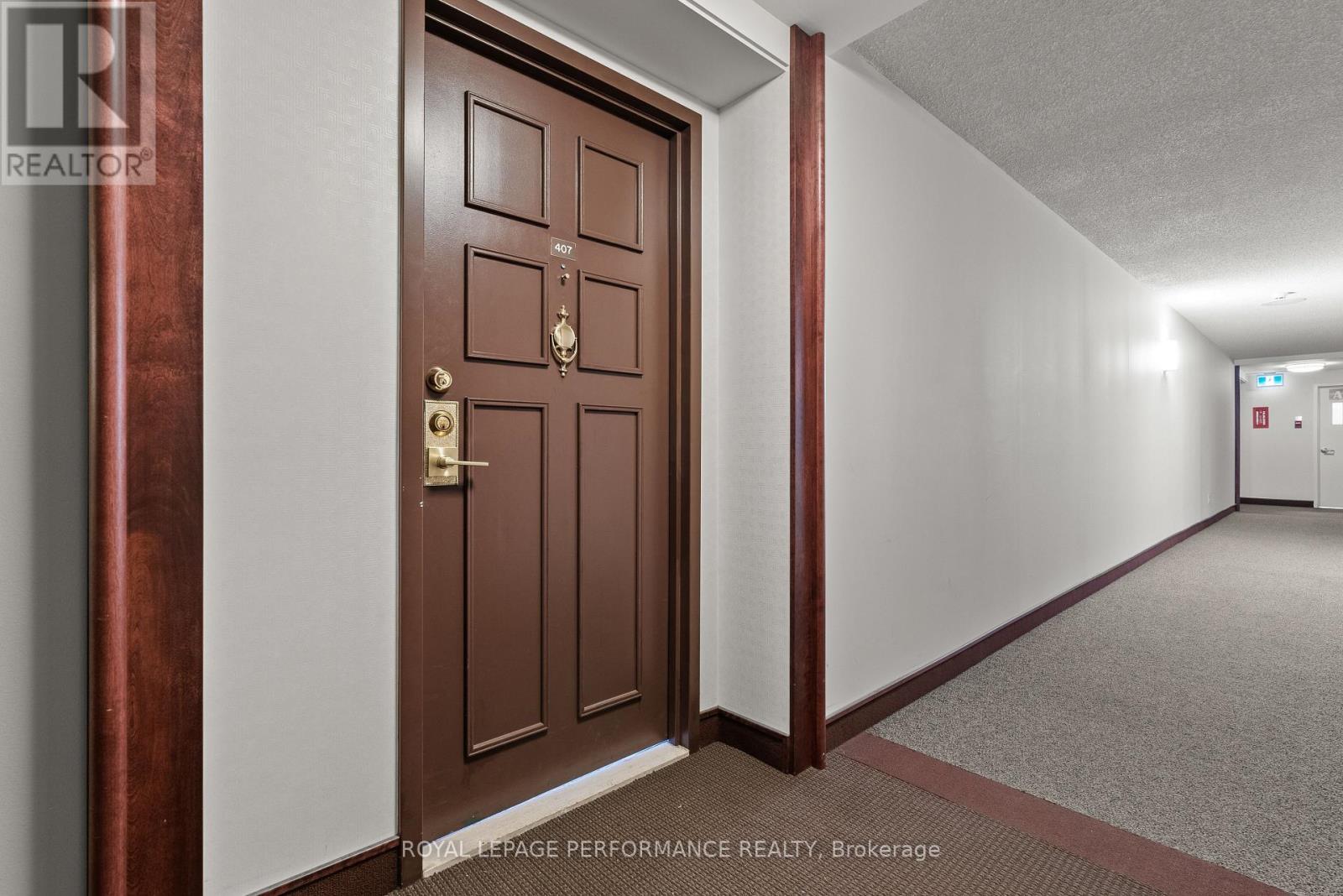 Unit #407 - 200 Lafontaine Avenue, Ottawa, Ontario  K1L 8K8 - Photo 3 - X12452542