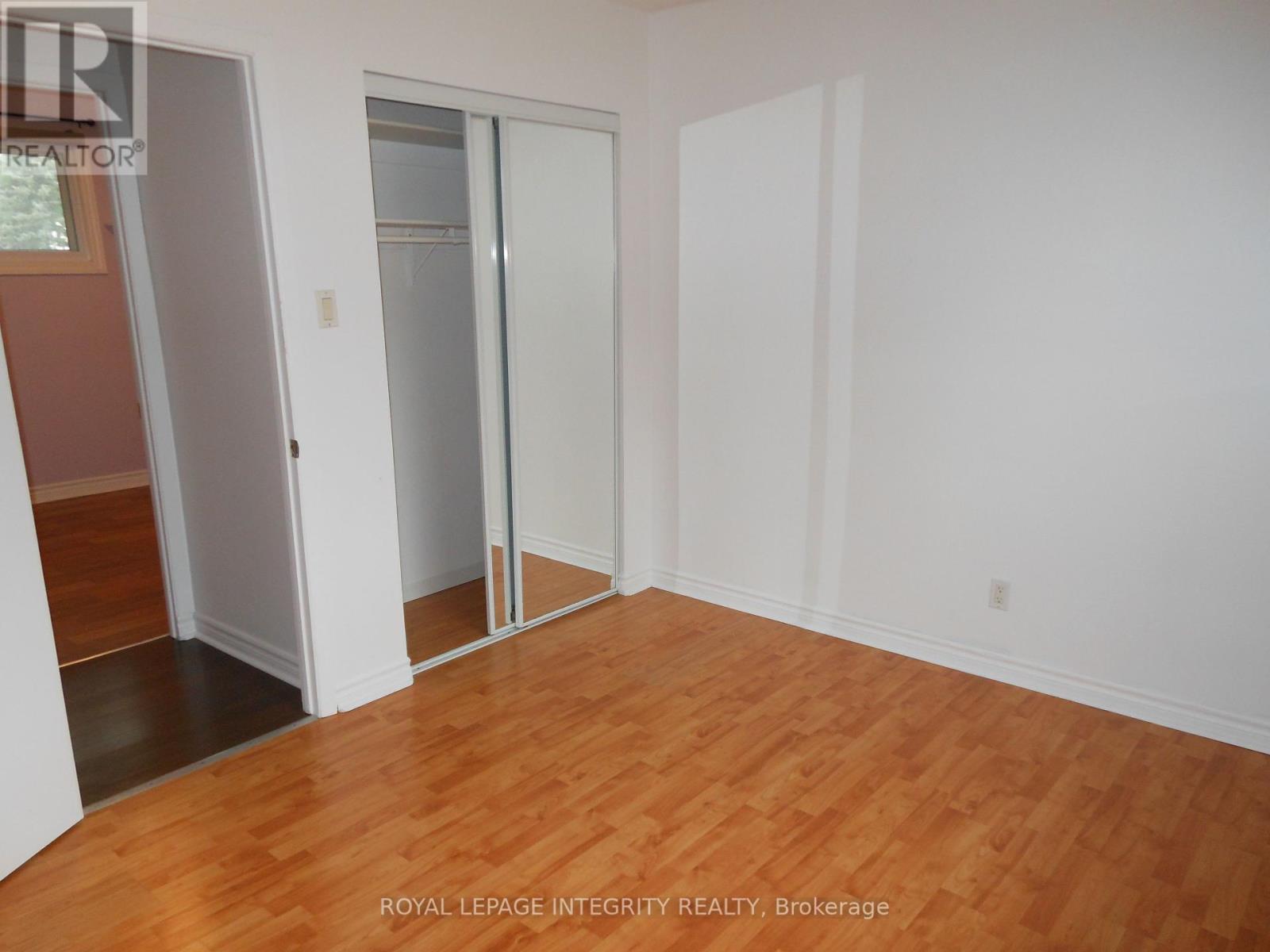 2 Laurie Court, Ottawa, Ontario  K2L 1S3 - Photo 22 - X12452552