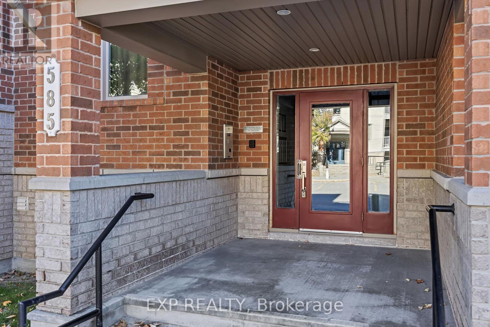 6 - 585 Stonefield Private, Ottawa, Ontario  K2G 4R4 - Photo 2 - X12452565