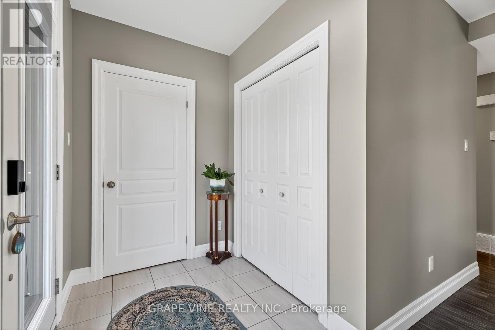 18 Calco Crescent, North Stormont, Ontario  K0C 1W0 - Photo 11 - X12452567