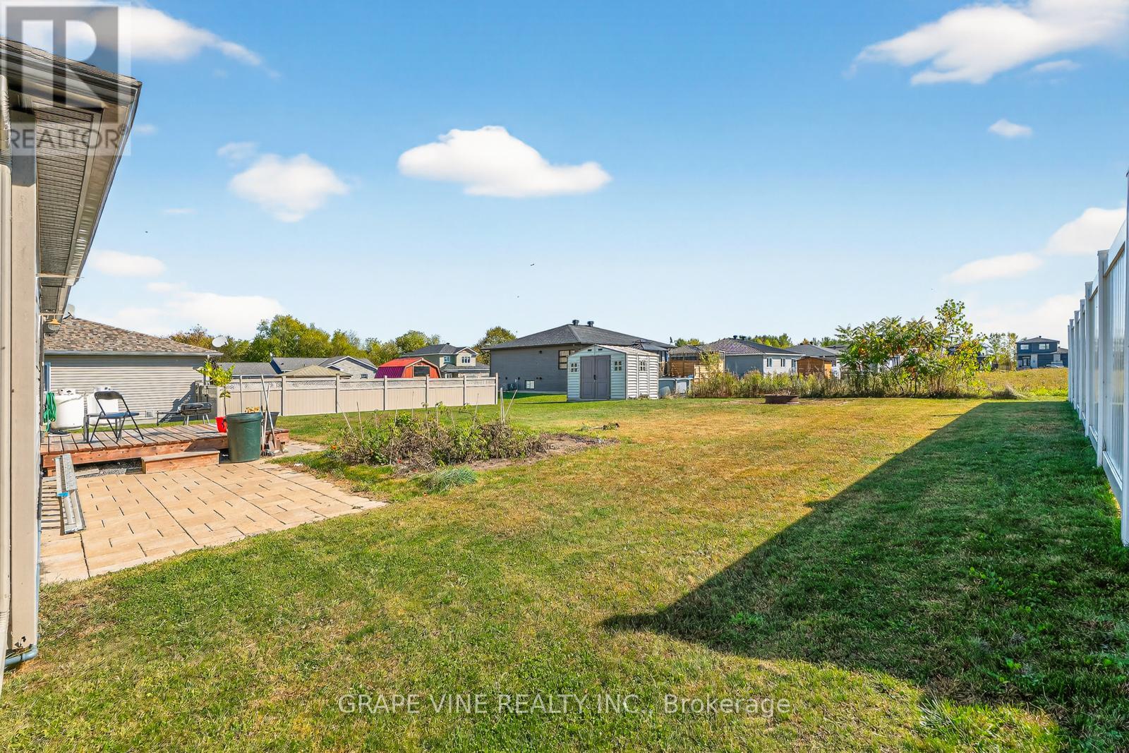 18 Calco Crescent, North Stormont, Ontario  K0C 1W0 - Photo 5 - X12452567